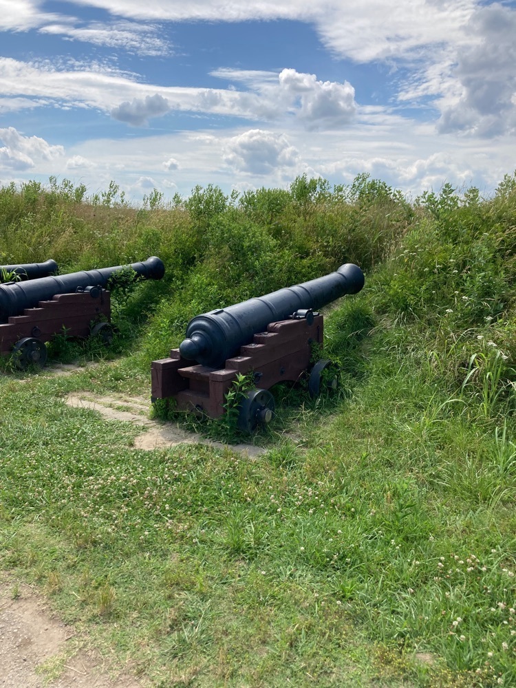 Canon placements ready to fire on the British redoubts.